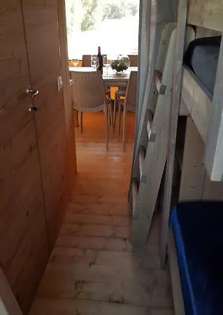 Camping Biscione 아파트 페트로지노